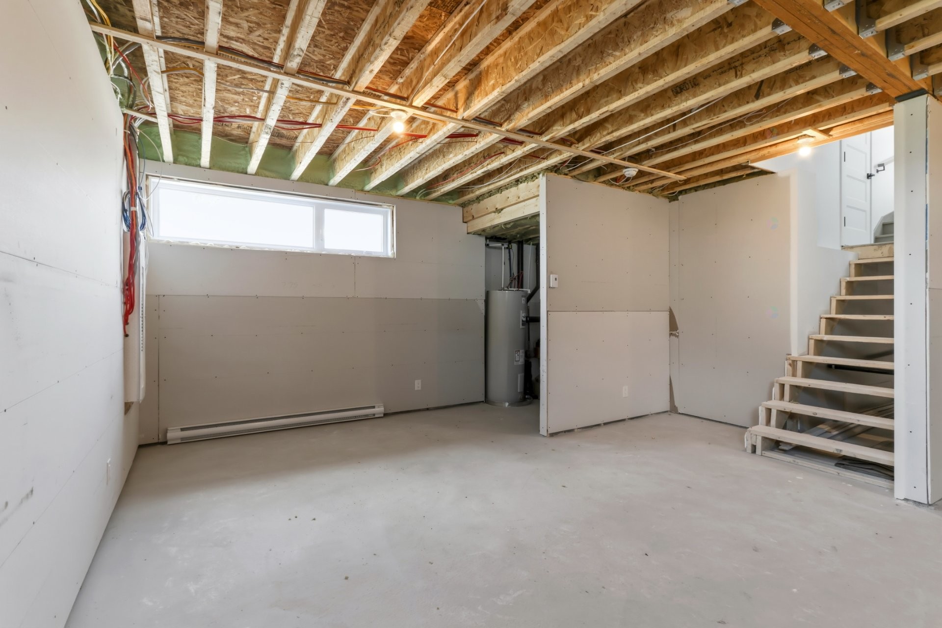 









6


20e Avenue

,
Beauharnois,




QC
J6N0E7

