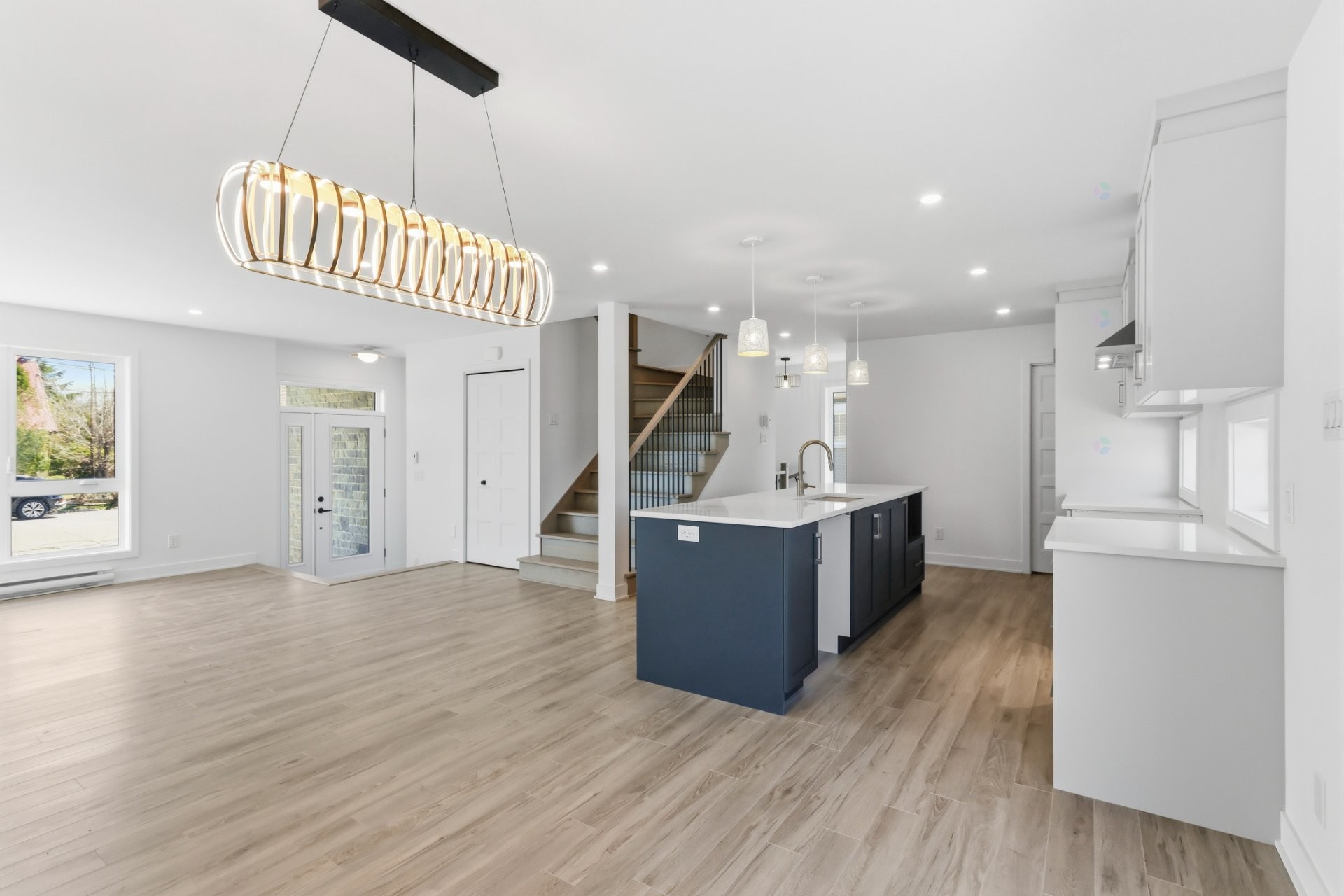 









6


20e Avenue

,
Beauharnois,




QC
J6N0E7

