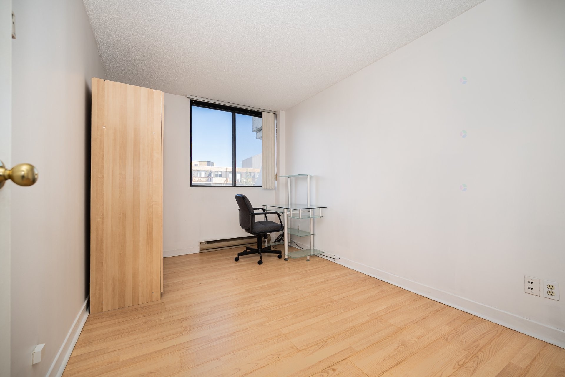 









4580


Prom. Paton

, 504,
Laval (Chomedey),




QC
H7W4V4

