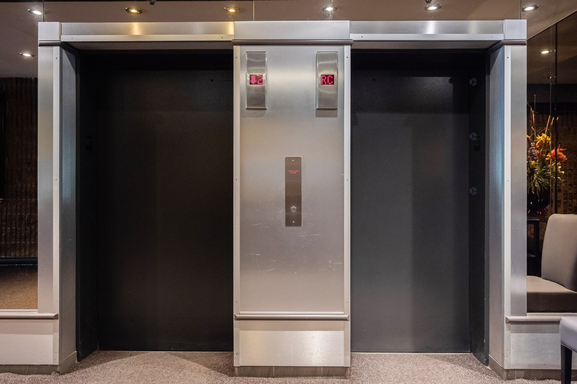 









4580


Prom. Paton

, 504,
Laval (Chomedey),




QC
H7W4V4

