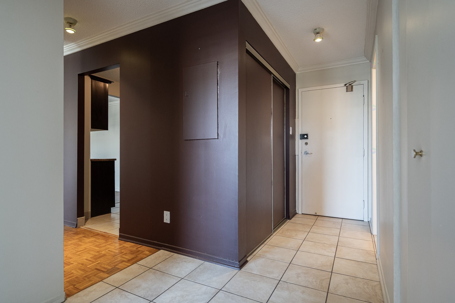 









4580


Prom. Paton

, 504,
Laval (Chomedey),




QC
H7W4V4

