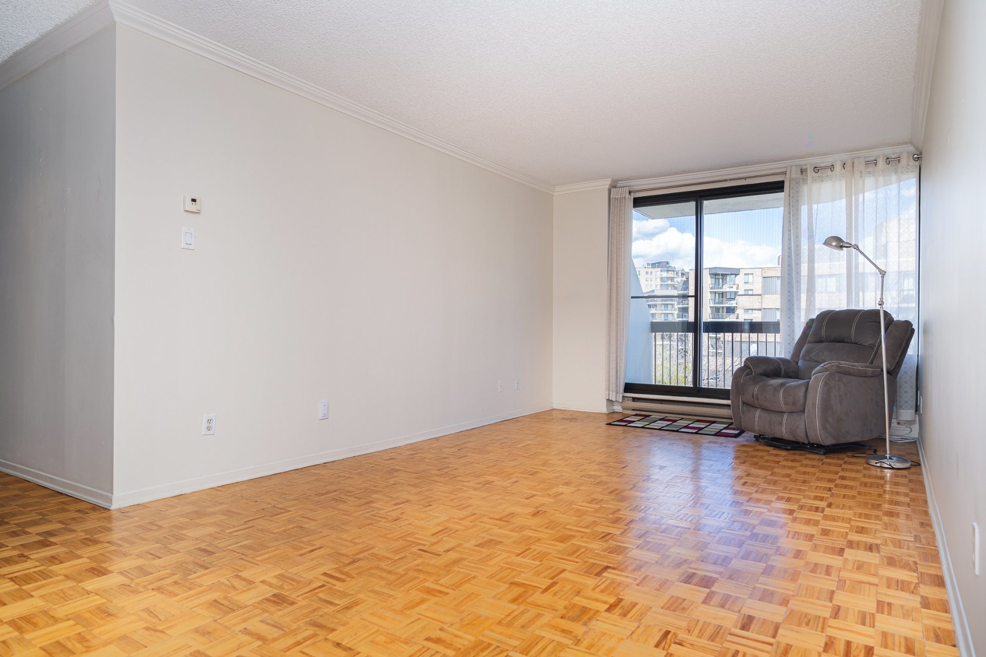 









4580


Prom. Paton

, 504,
Laval (Chomedey),




QC
H7W4V4

