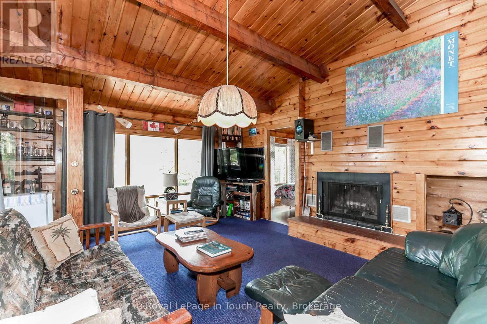 












B207-7 WAHSOUNE ISLAND

,
The Archipelago (Archipelago South),




Ontario
P2A0B7

