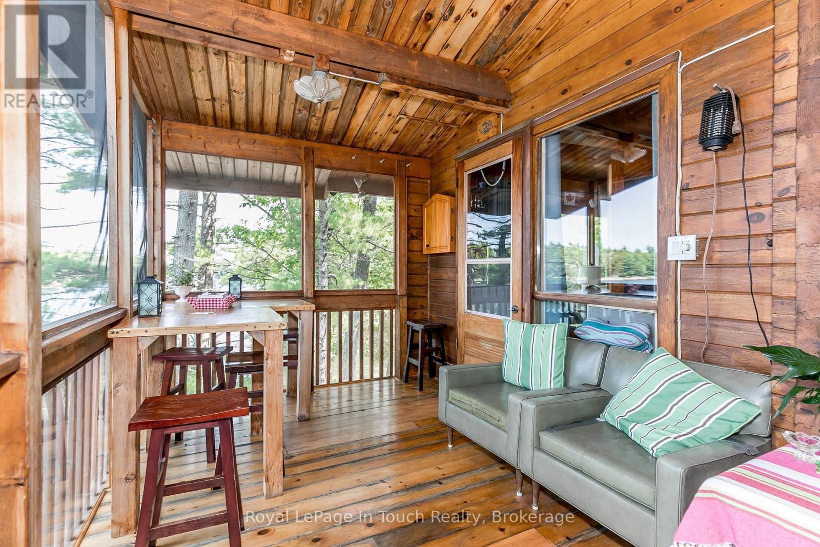 












B207-7 WAHSOUNE ISLAND

,
The Archipelago (Archipelago South),




Ontario
P2A0B7

