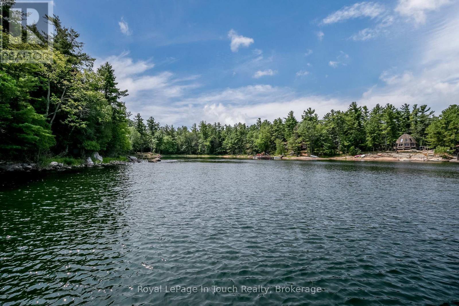 












B207-7 WAHSOUNE ISLAND

,
The Archipelago (Archipelago South),




Ontario
P2A0B7

