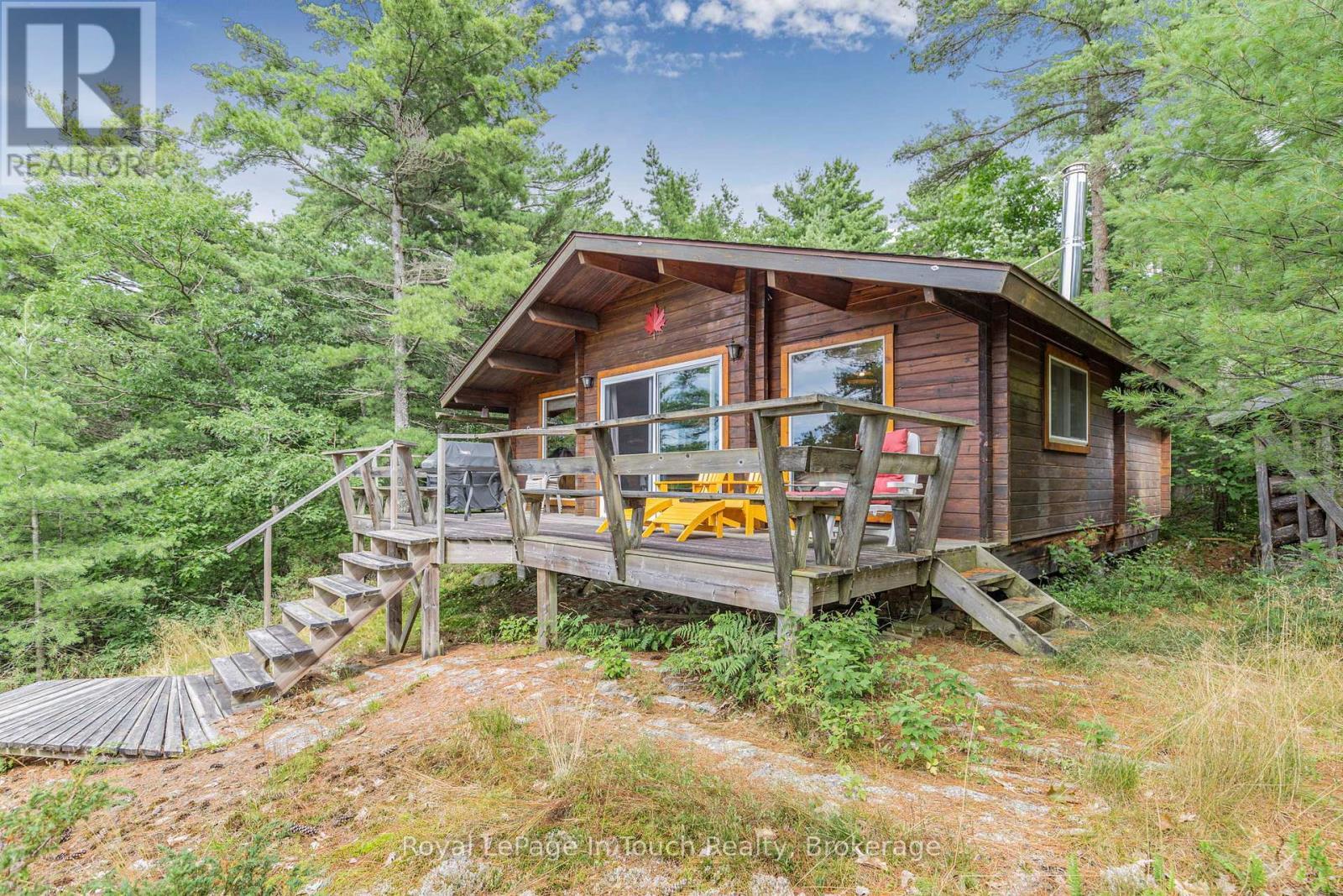












B207-10 WAHSOUNE ISLAND

,
The Archipelago (Archipelago South),




Ontario
P2A1T4

