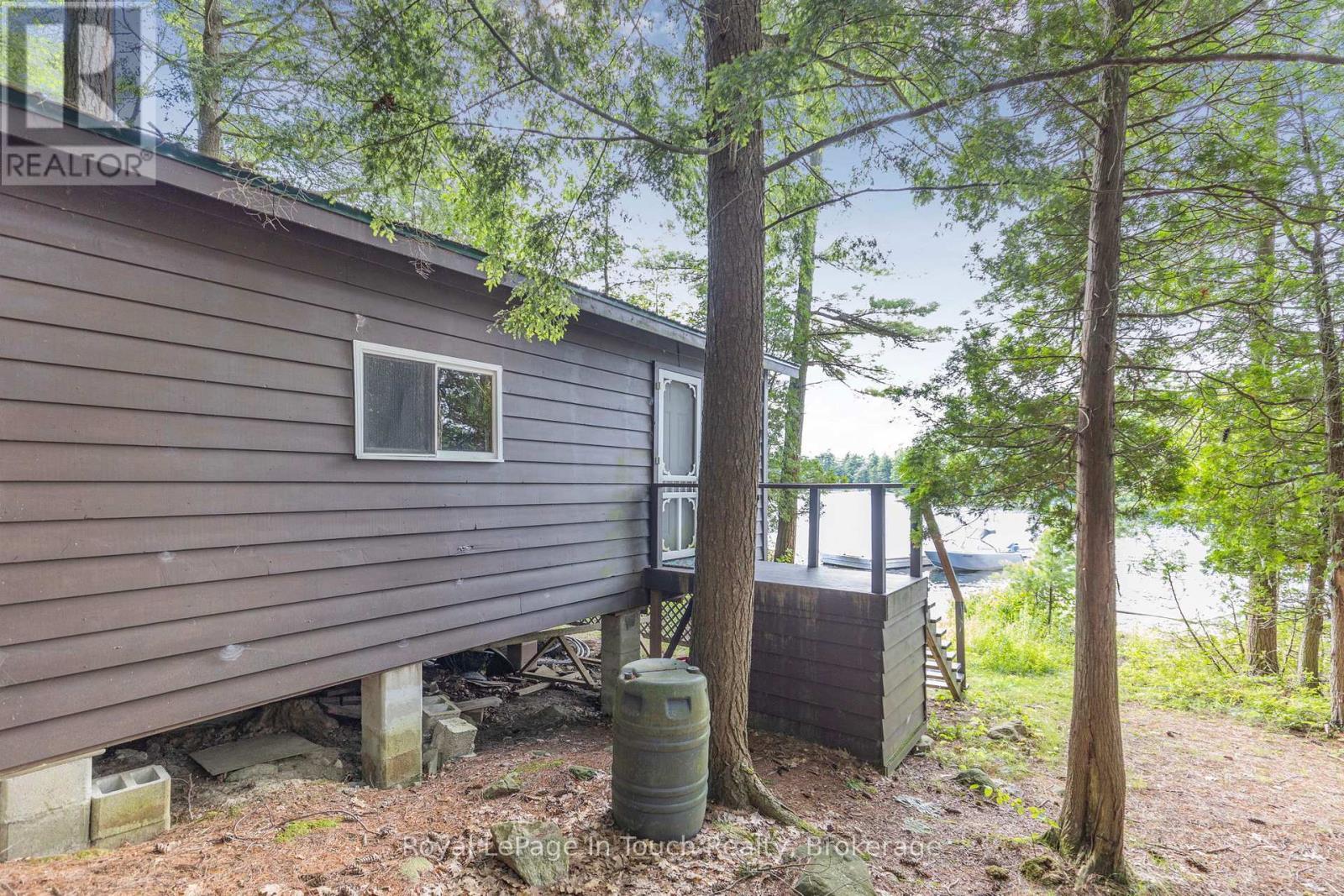 












B207-10 WAHSOUNE ISLAND

,
The Archipelago (Archipelago South),




Ontario
P2A1T4

