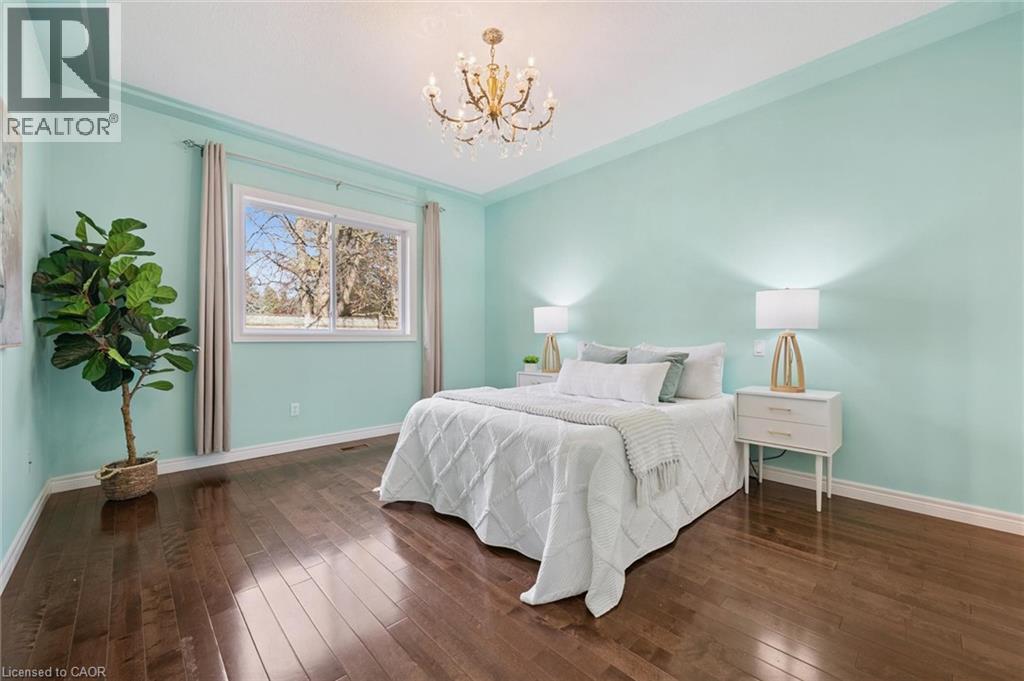 












60A EASTVIEW Road

,
Guelph,




Ontario
N1E1Z6

