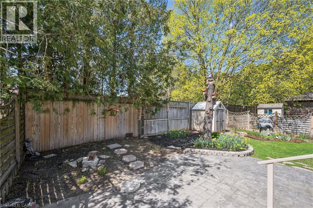 












60A EASTVIEW Road

,
Guelph,




Ontario
N1E1Z6

