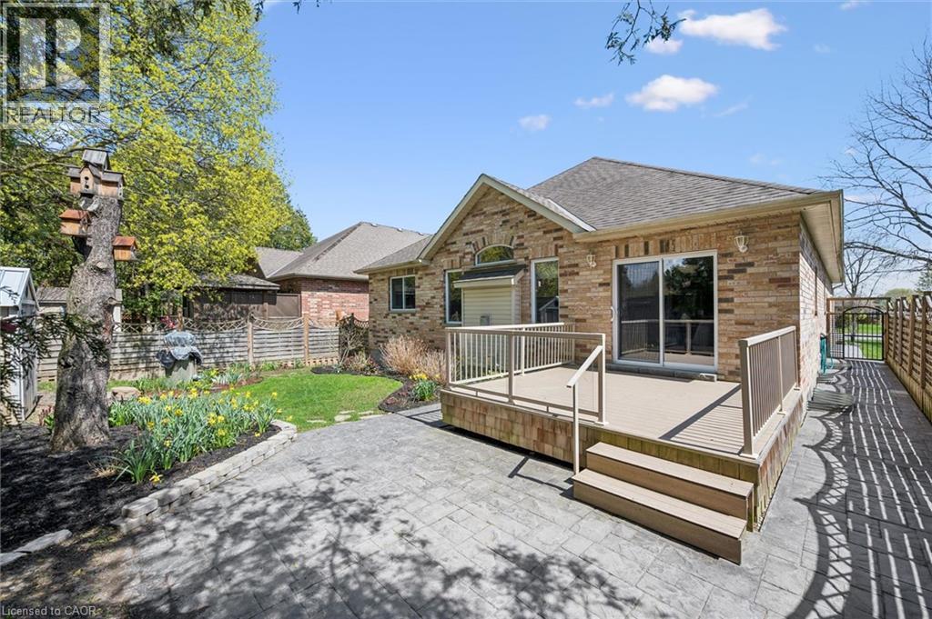 












60A EASTVIEW Road

,
Guelph,




Ontario
N1E1Z6

