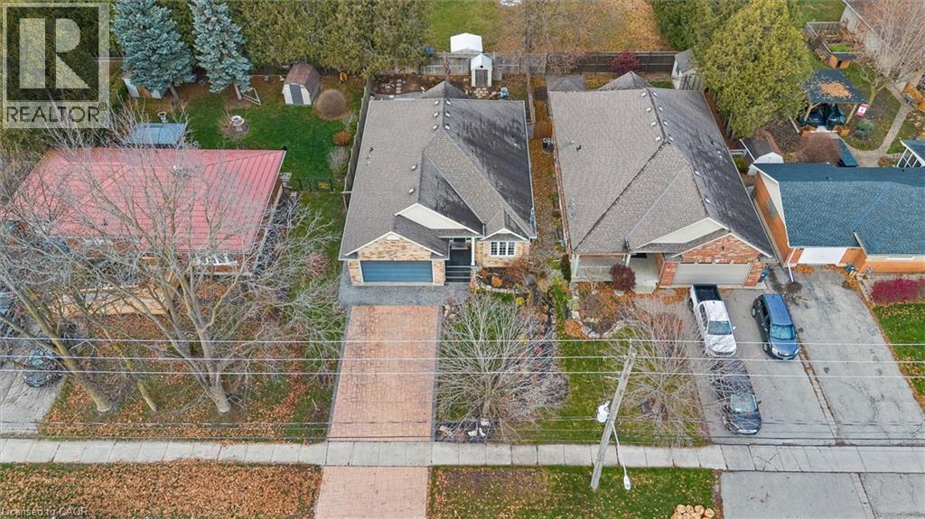 












60A EASTVIEW Road

,
Guelph,




Ontario
N1E1Z6

