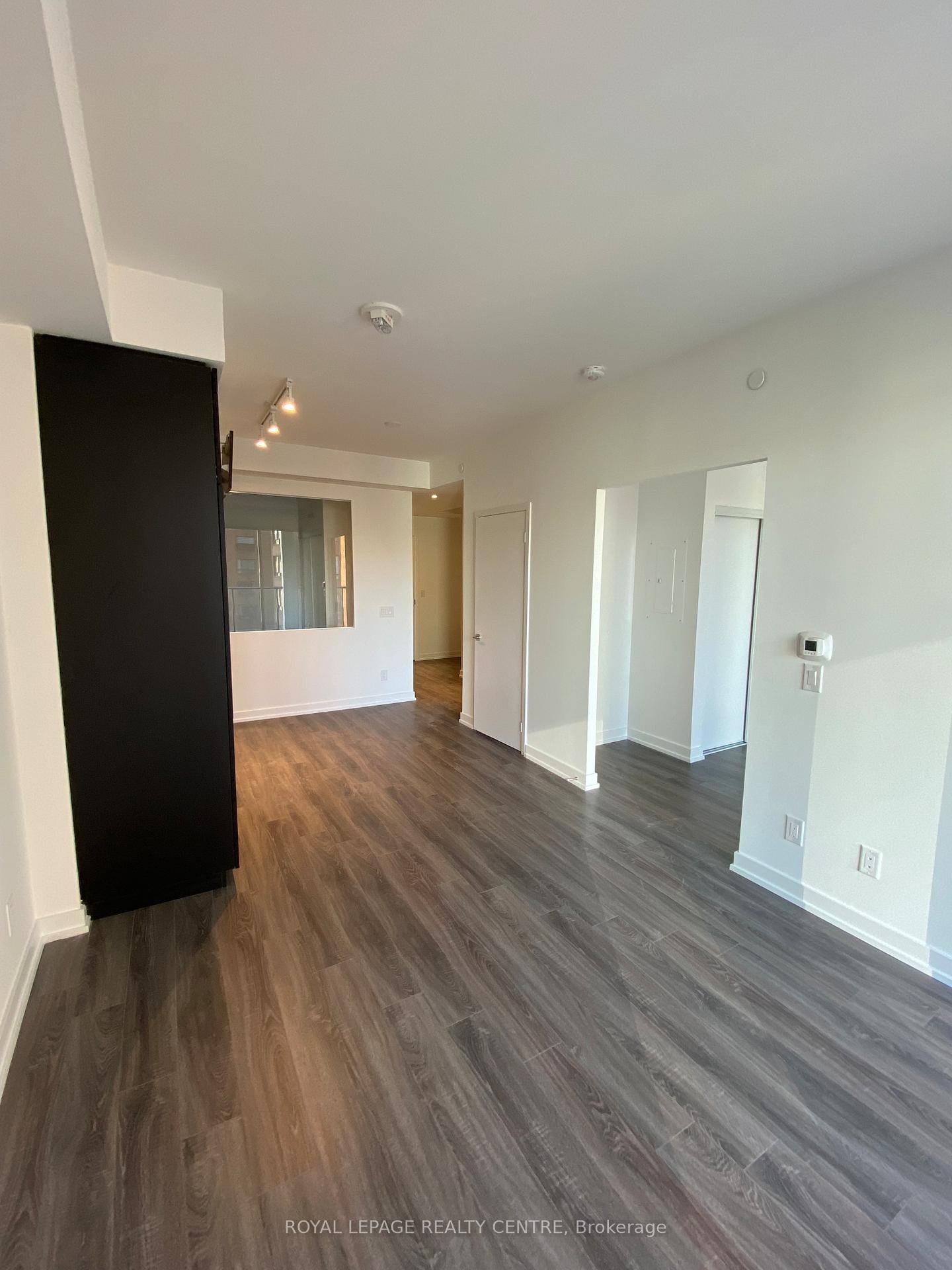 









20


Edward

Street, 1114,
Toronto,




ON
M5G 0C5

