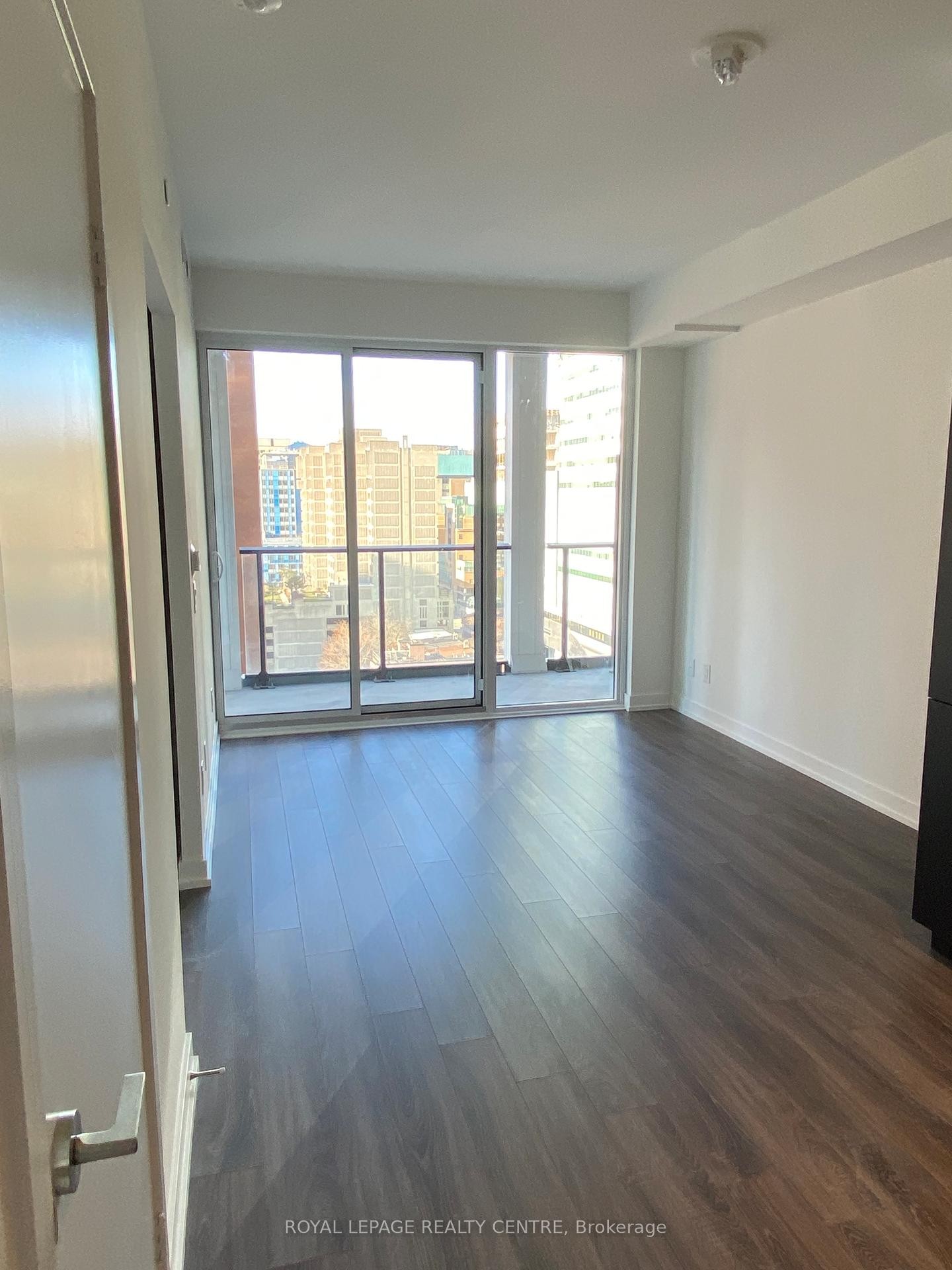 









20


Edward

Street, 1114,
Toronto,




ON
M5G 0C5

