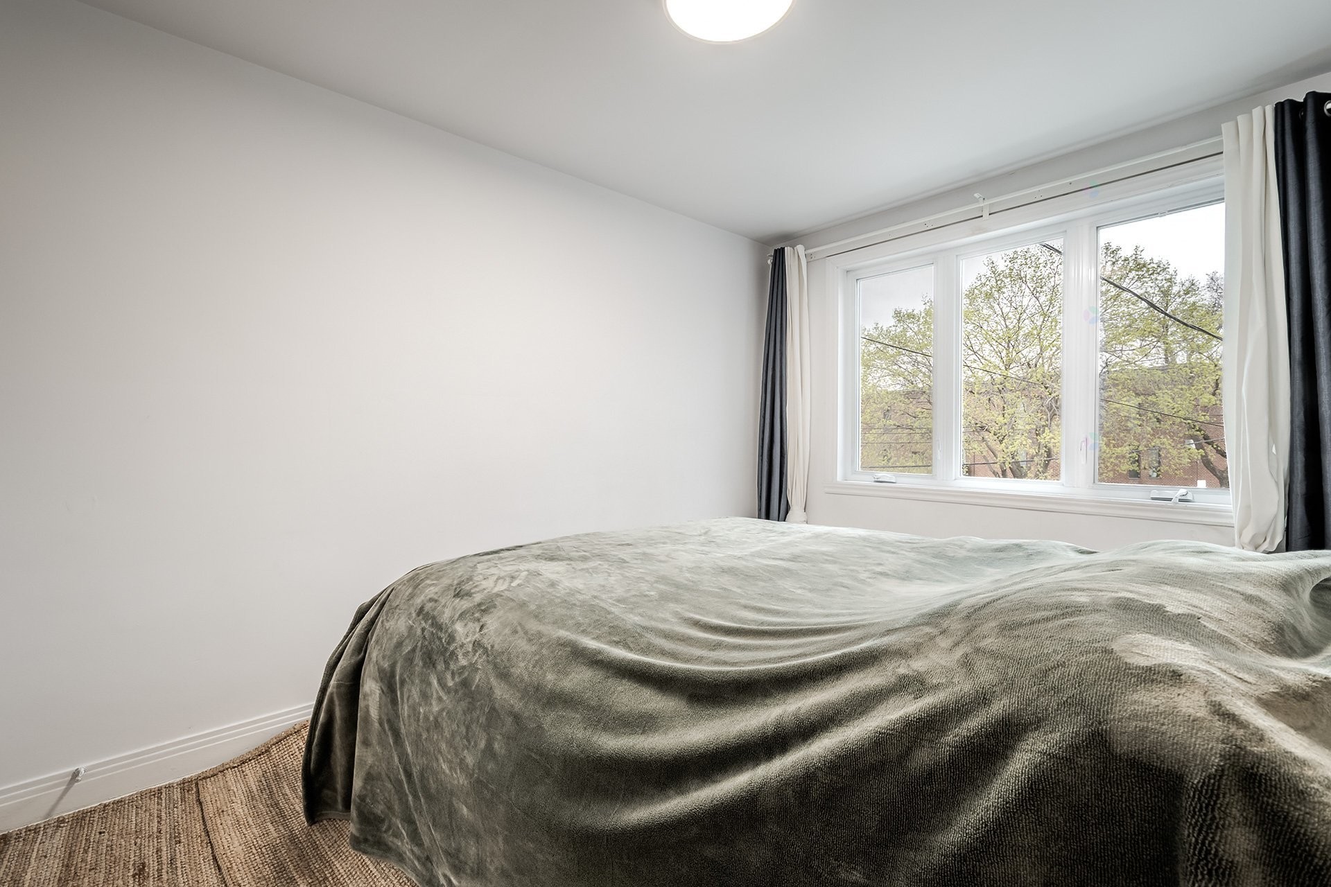 









7030

 - 7032


Rue Lacroix

,
Montréal (Le Sud-Ouest),




QC
H4E2V3

