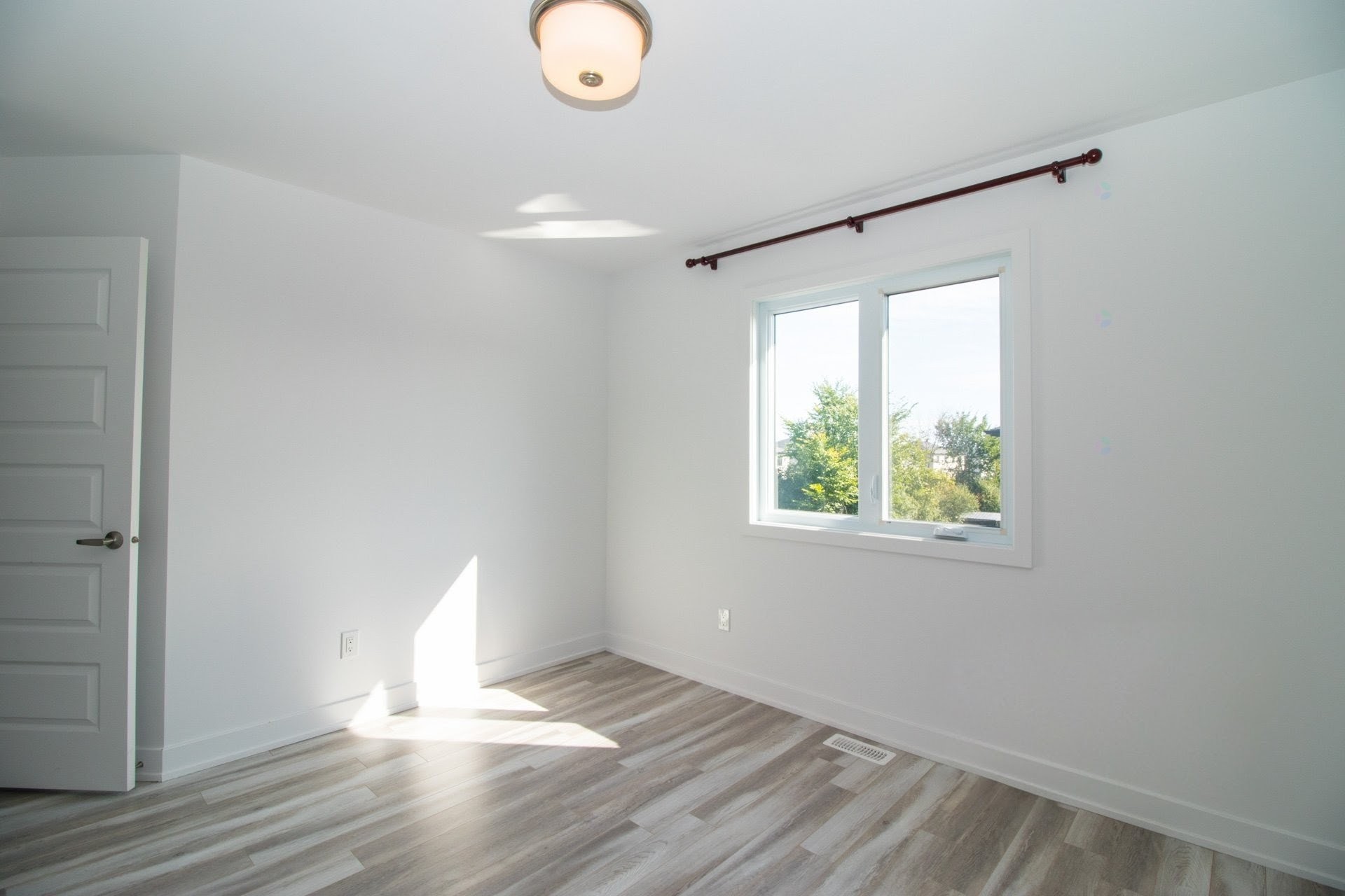 









8


Rue de Barcelone

,
Gatineau (Aylmer),




QC
J9J4A5

