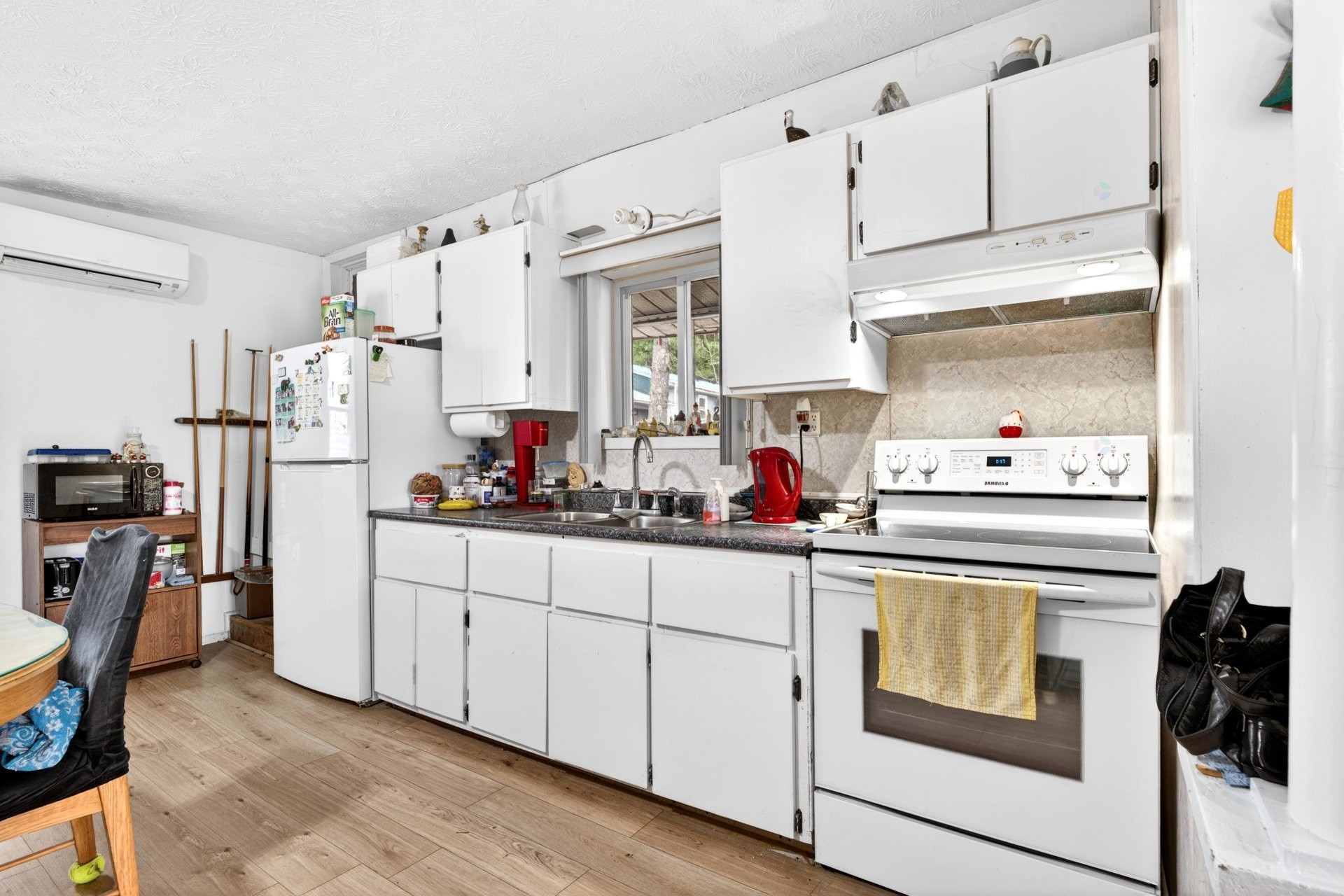 









2102


Ch. de Way's Mills

,
Barnston-Ouest,




QC
J0B1C0

