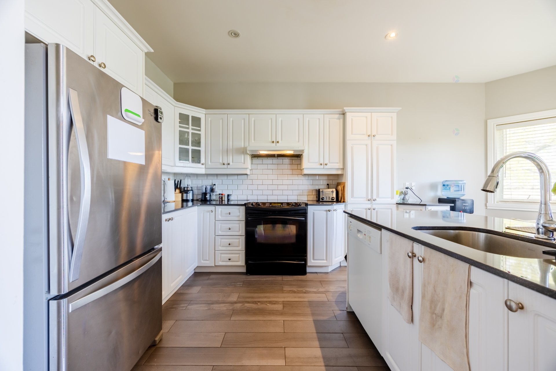 









55


Rue Picasso

,
La Prairie,




QC
J5R6M9

