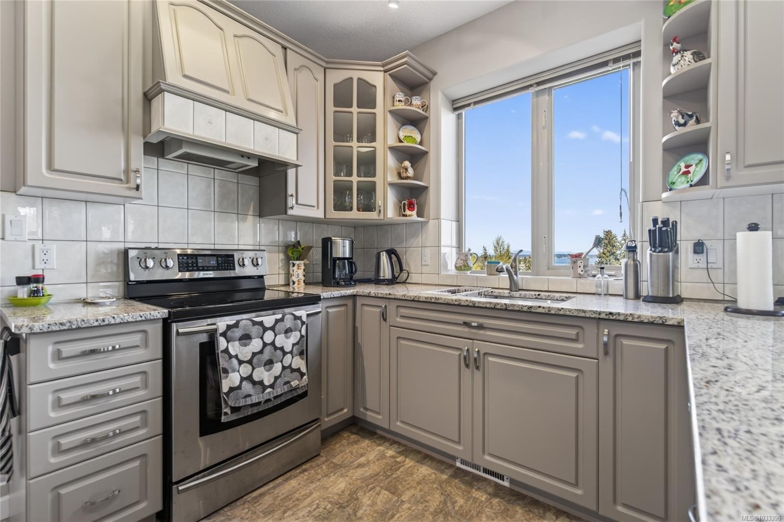 









4048


Severn

Rd,
Campbell River,




BC
V9H 1N7

