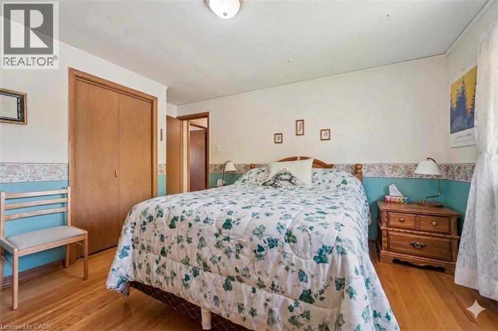 












39 CHARLOTTE Crescent

,
Kitchener,




Ontario
N2B2K2

