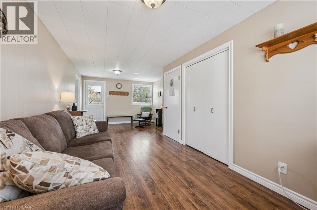 












39 CHARLOTTE Crescent

,
Kitchener,




Ontario
N2B2K2


