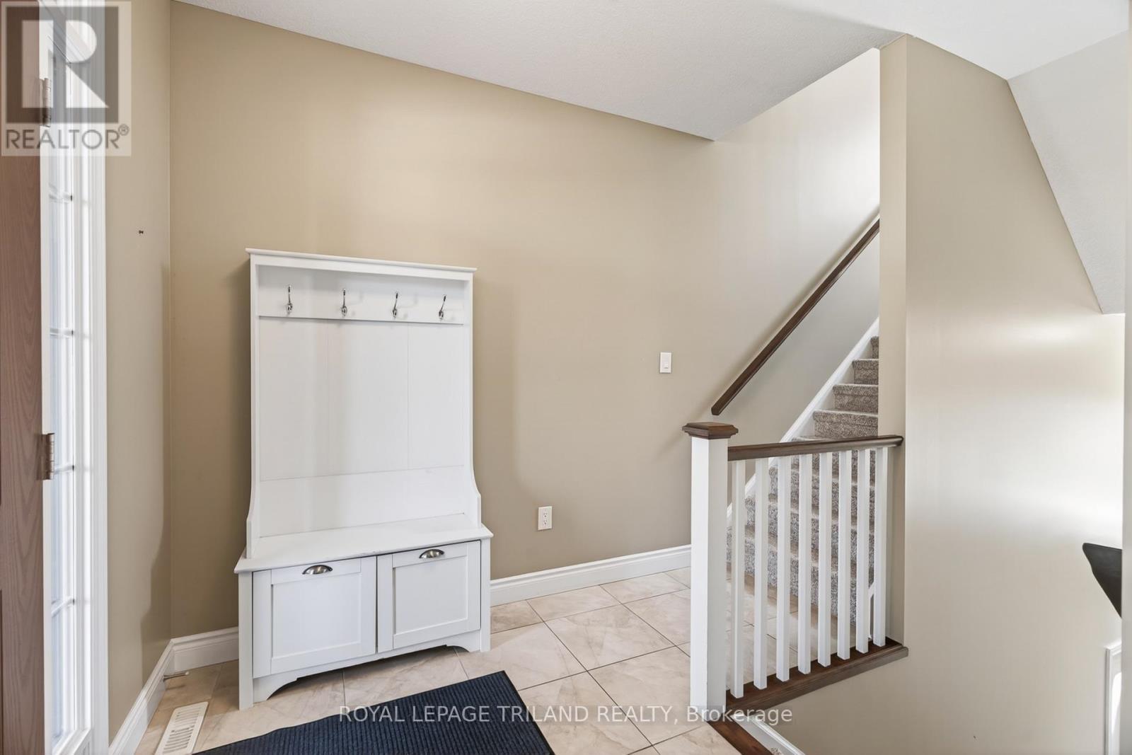 












40 FIELDSTONE CRESCENT

,
Middlesex Centre (Komoka),




Ontario
N0L1R0

