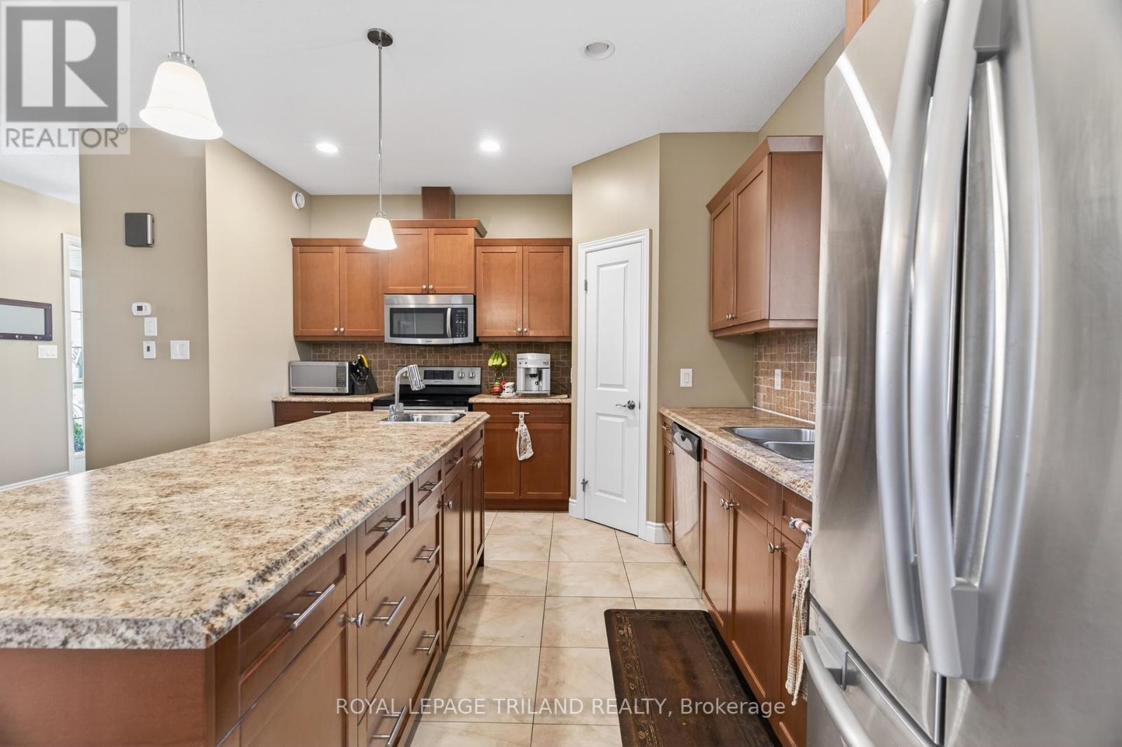 












40 FIELDSTONE CRESCENT

,
Middlesex Centre (Komoka),




Ontario
N0L1R0

