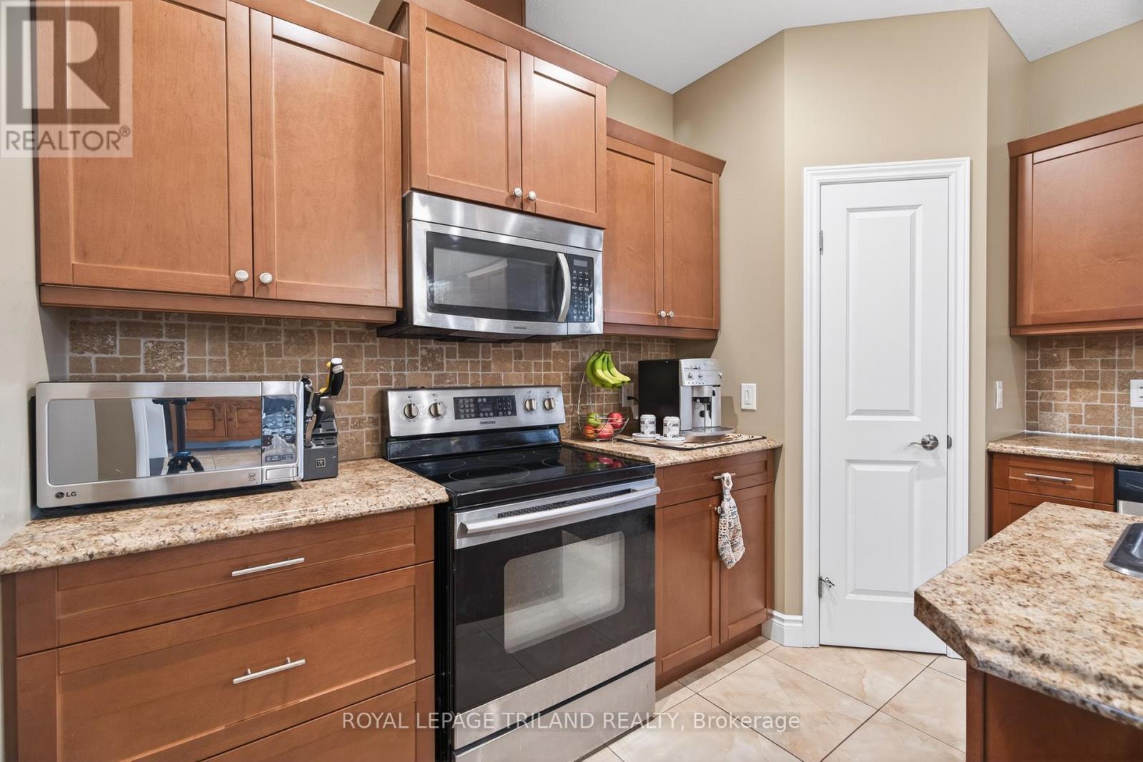 












40 FIELDSTONE CRESCENT

,
Middlesex Centre (Komoka),




Ontario
N0L1R0

