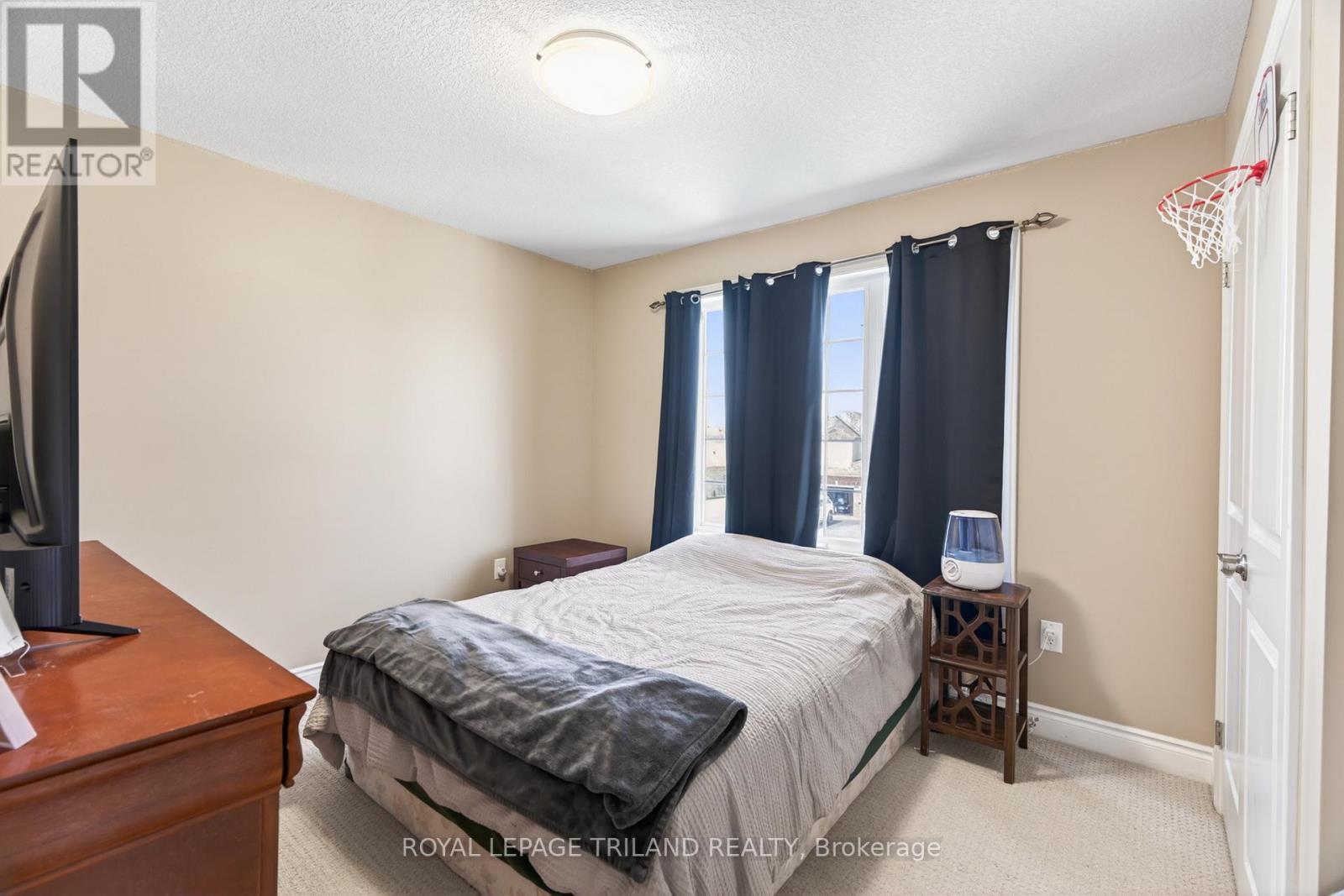 












40 FIELDSTONE CRESCENT

,
Middlesex Centre (Komoka),




Ontario
N0L1R0

