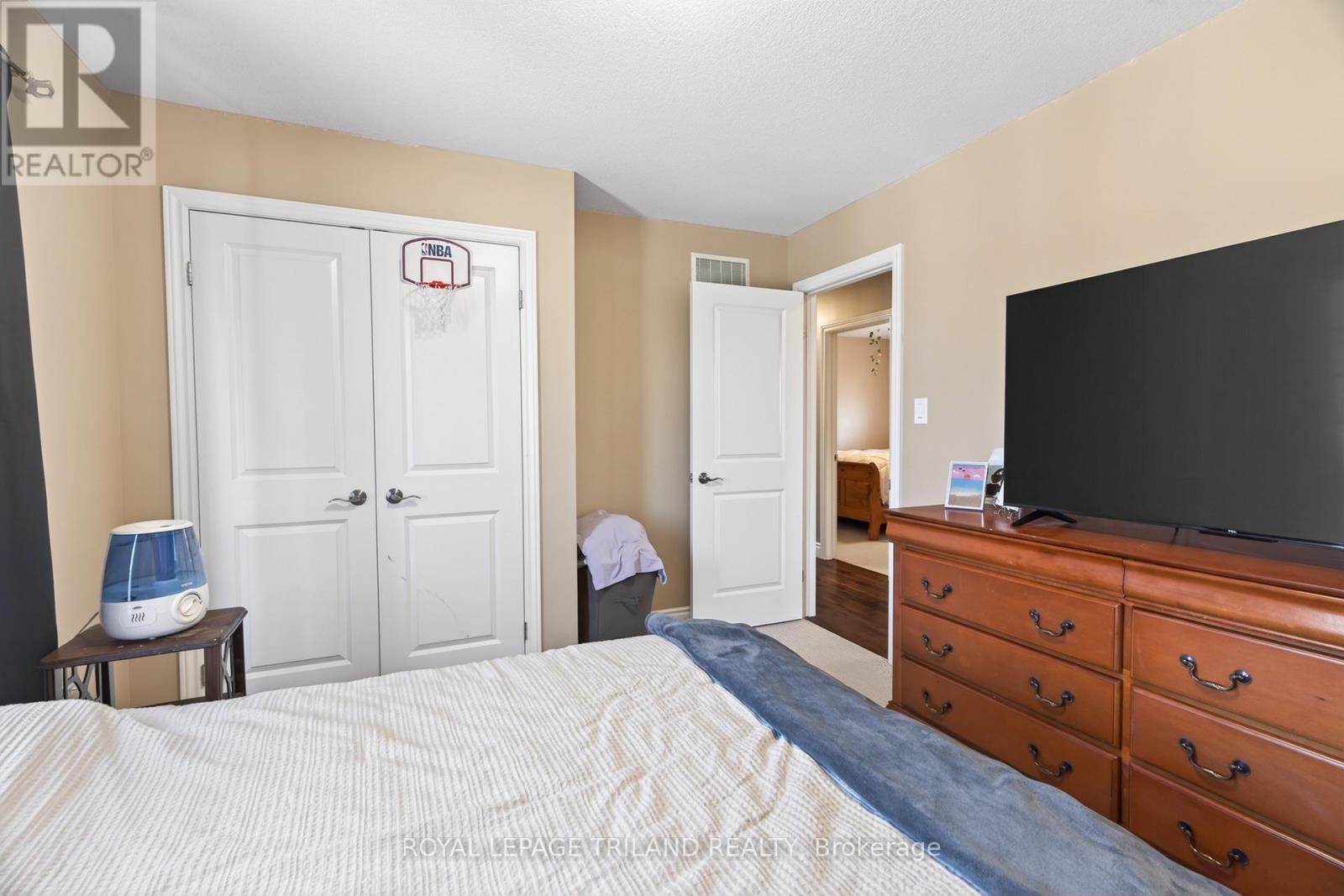 












40 FIELDSTONE CRESCENT

,
Middlesex Centre (Komoka),




Ontario
N0L1R0

