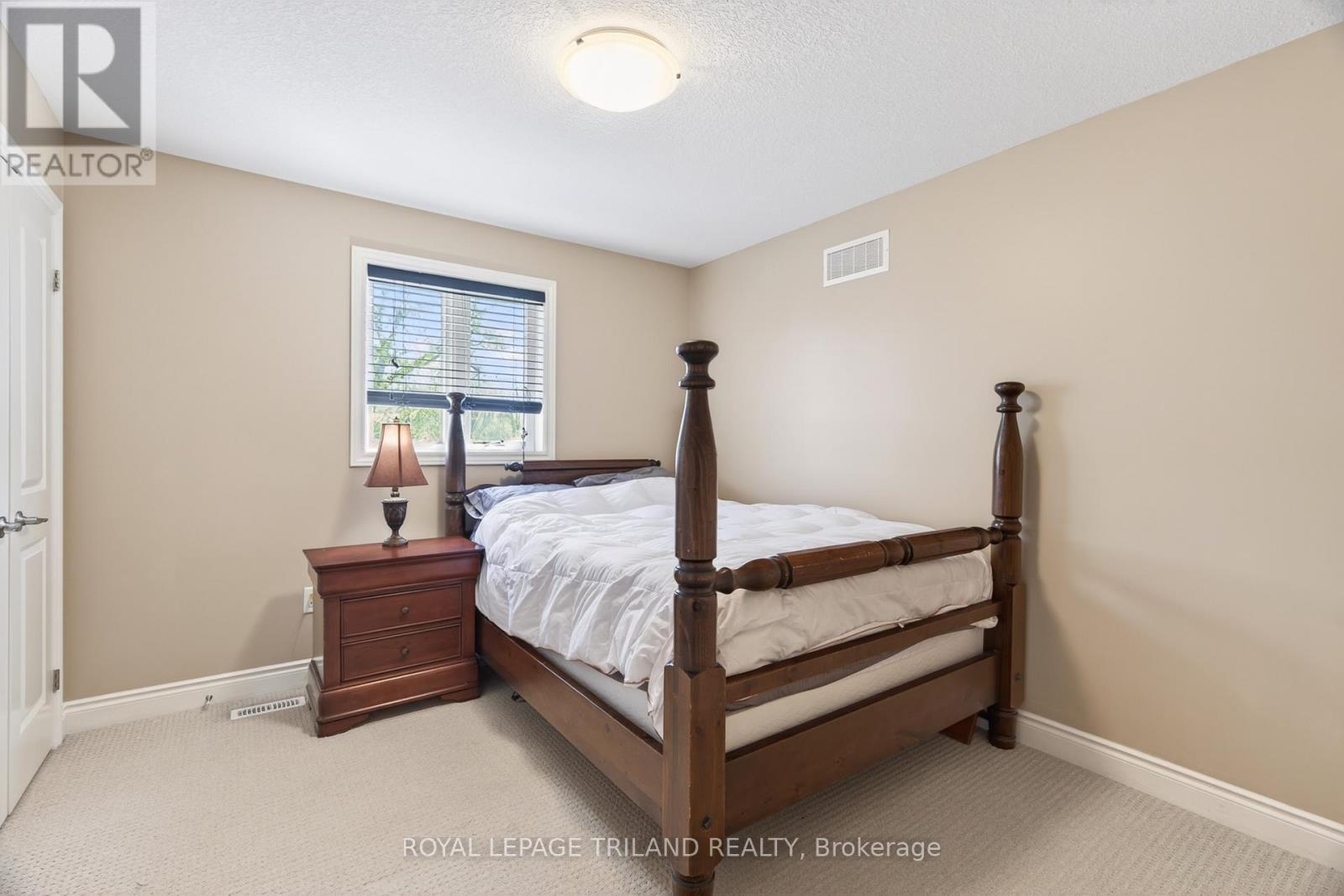 












40 FIELDSTONE CRESCENT

,
Middlesex Centre (Komoka),




Ontario
N0L1R0

