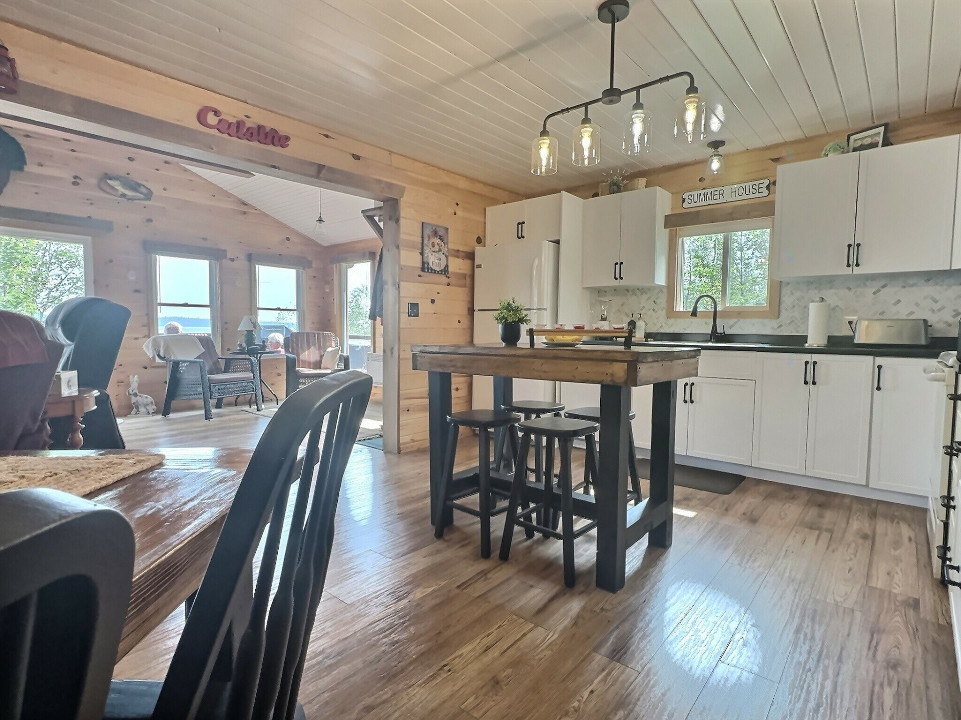 









1084


Mtée Carniel

,
Guérin,




QC
J0Z2E0

