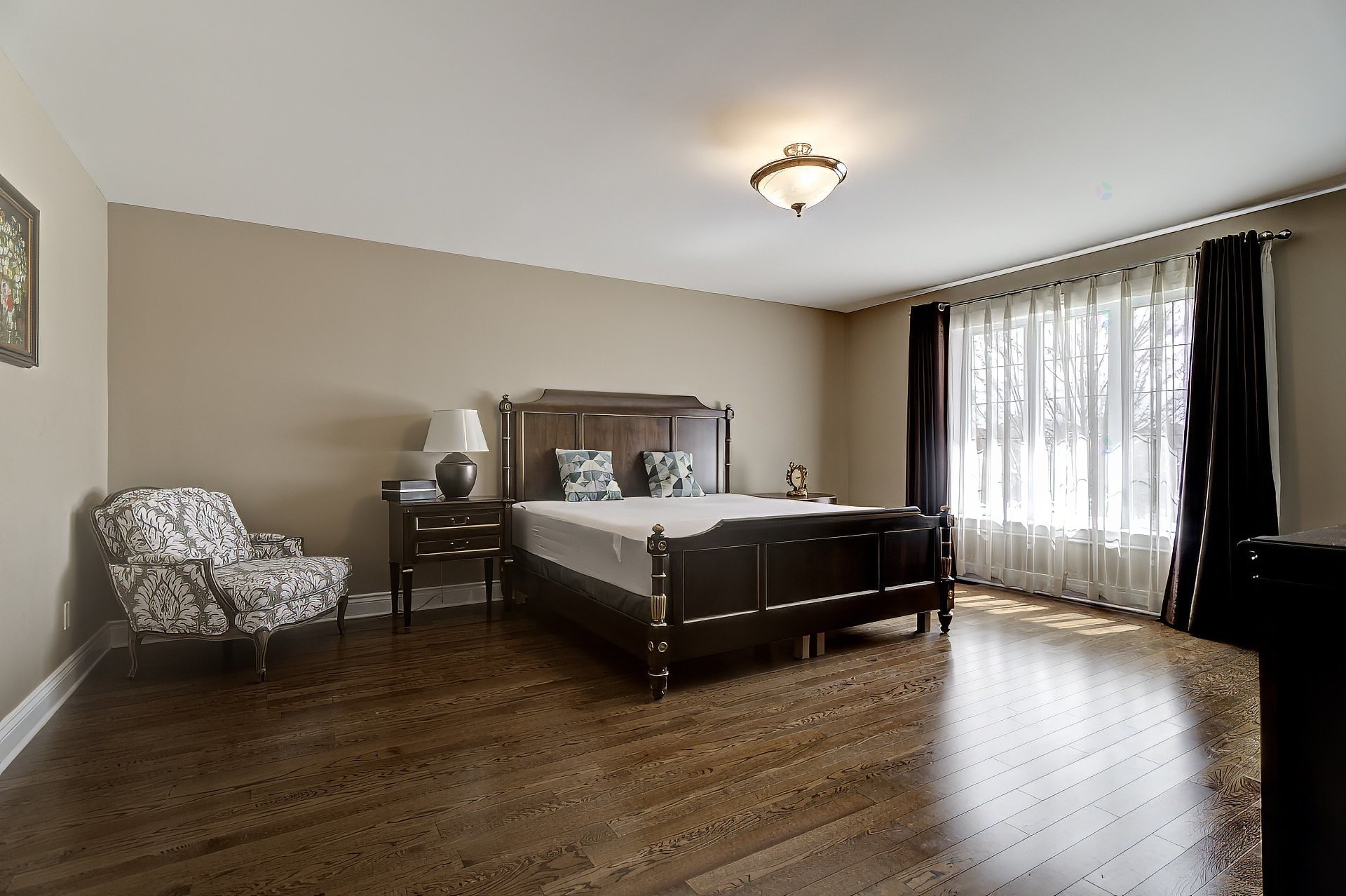 









8085


Rue de Lausanne

,
Brossard,




QC
J4Y0K3

