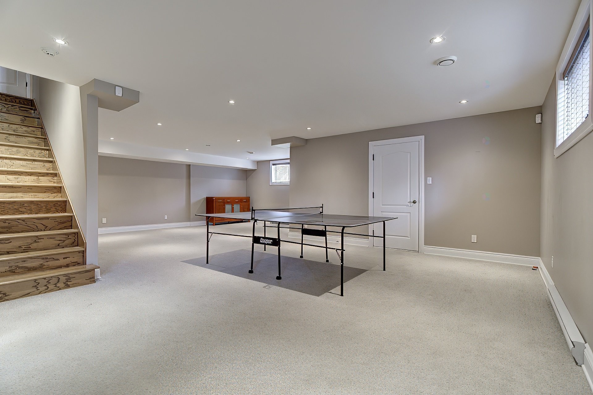 









8085


Rue de Lausanne

,
Brossard,




QC
J4Y0K3

