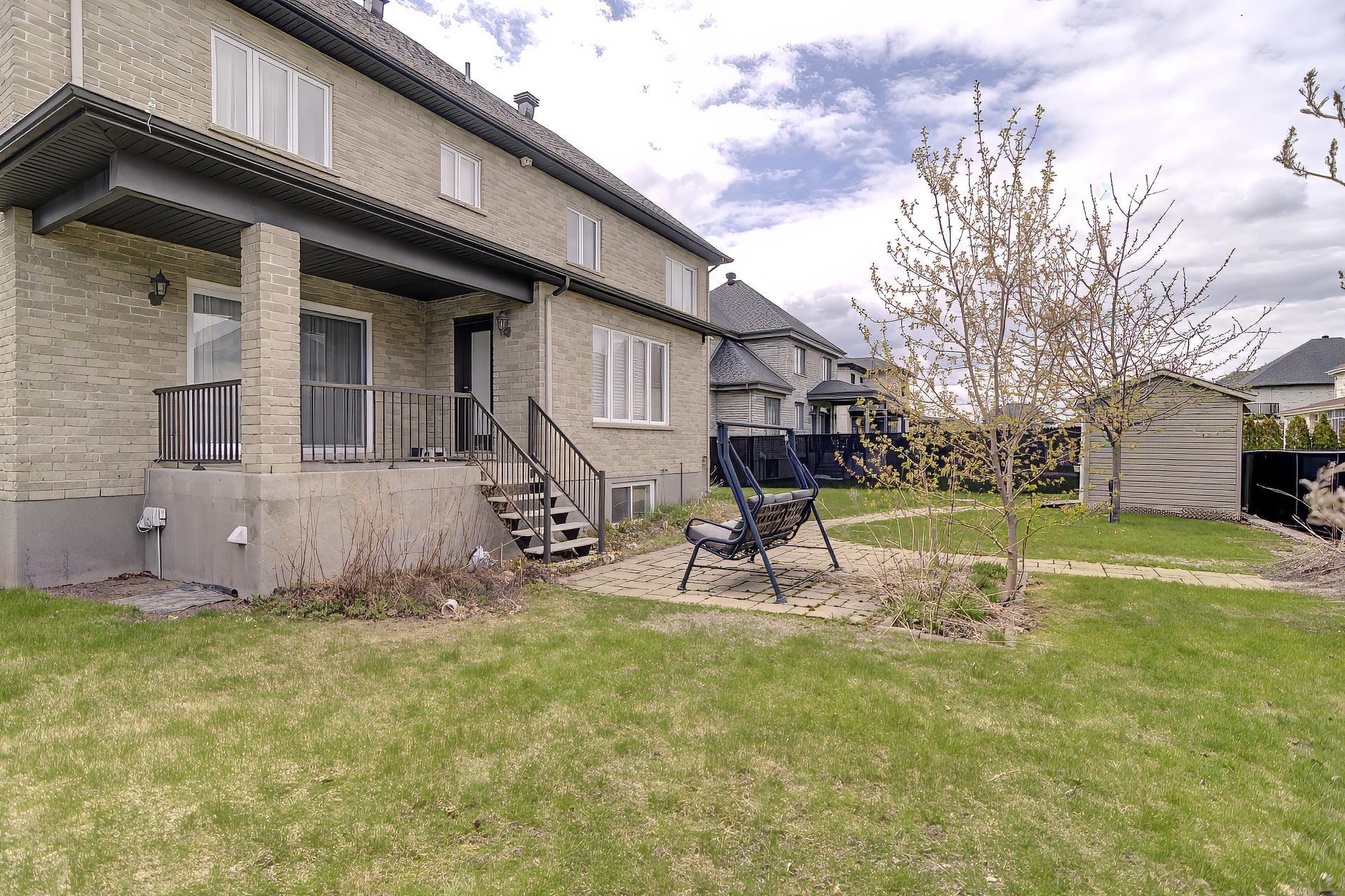 









8085


Rue de Lausanne

,
Brossard,




QC
J4Y0K3

