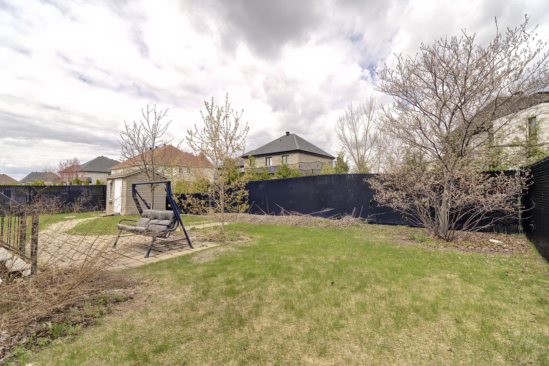









8085


Rue de Lausanne

,
Brossard,




QC
J4Y0K3

