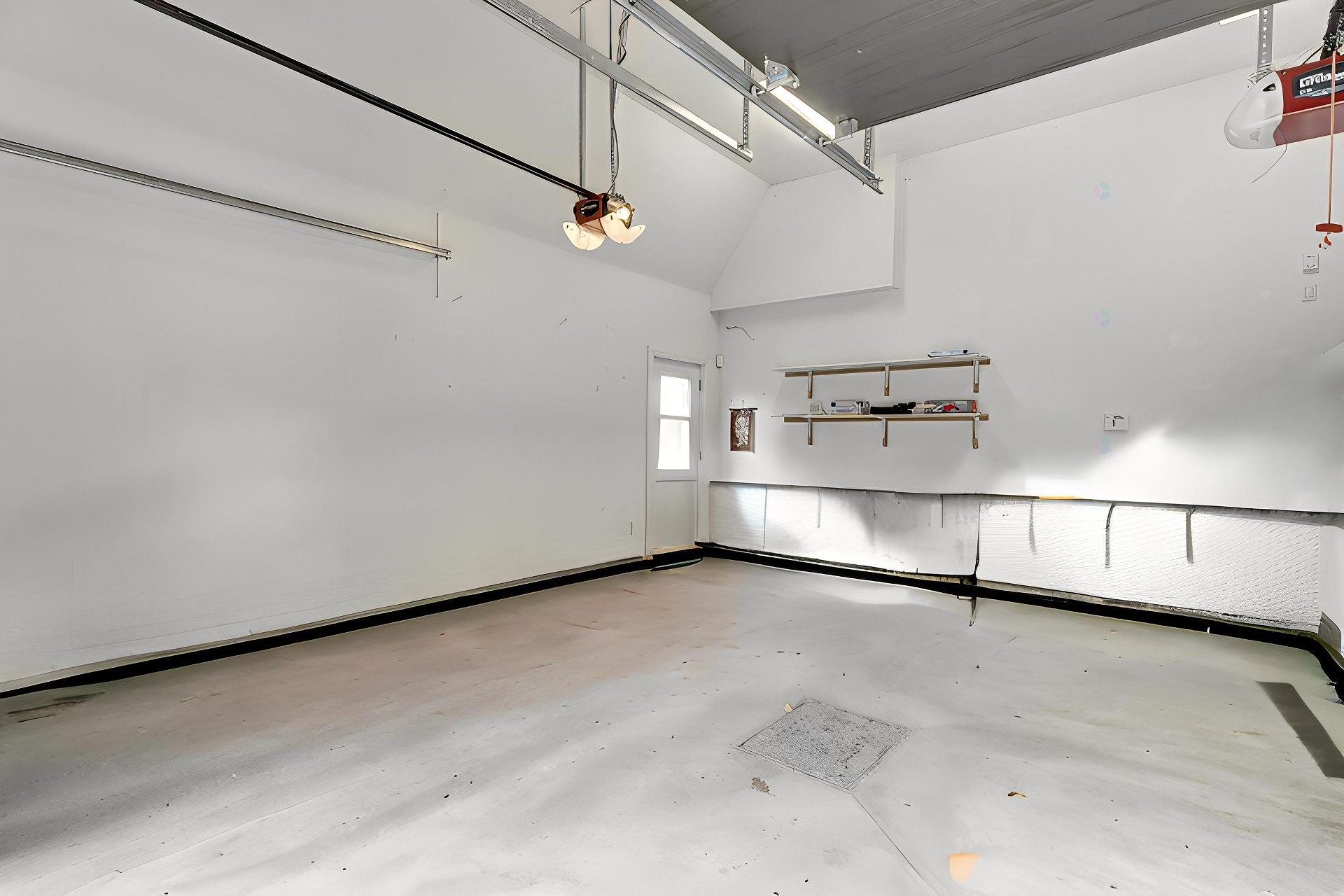 









8085


Rue de Lausanne

,
Brossard,




QC
J4Y0K3

