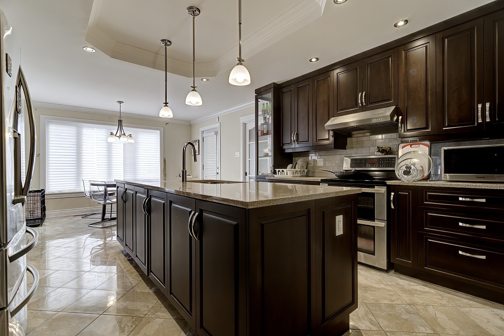 









8085


Rue de Lausanne

,
Brossard,




QC
J4Y0K3

