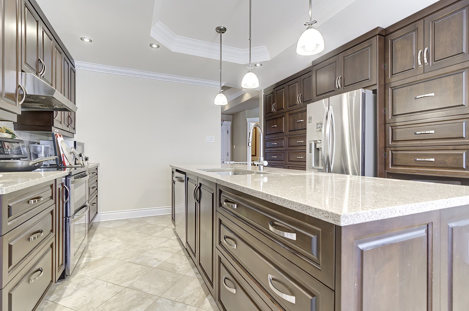 









8085


Rue de Lausanne

,
Brossard,




QC
J4Y0K3

