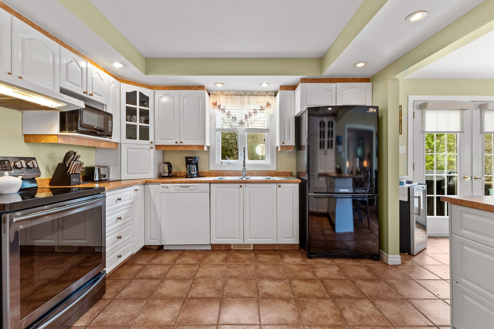 









2162


Mtée Paiement

,
Val-des-Monts,




QC
J8N7E1

