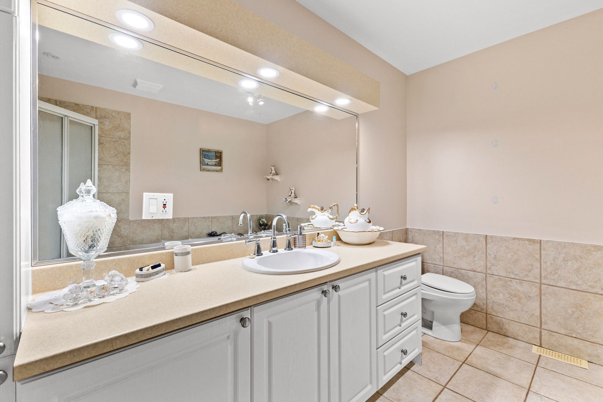 









2162


Mtée Paiement

,
Val-des-Monts,




QC
J8N7E1

