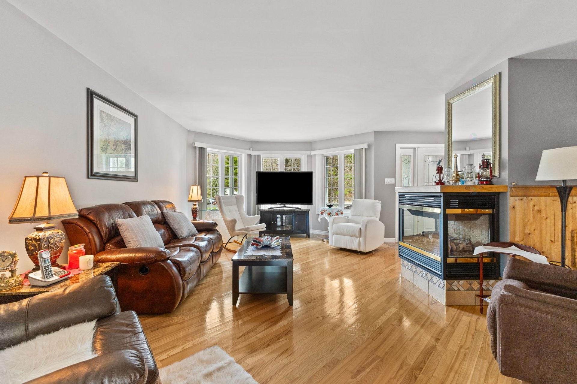 









2162


Mtée Paiement

,
Val-des-Monts,




QC
J8N7E1

