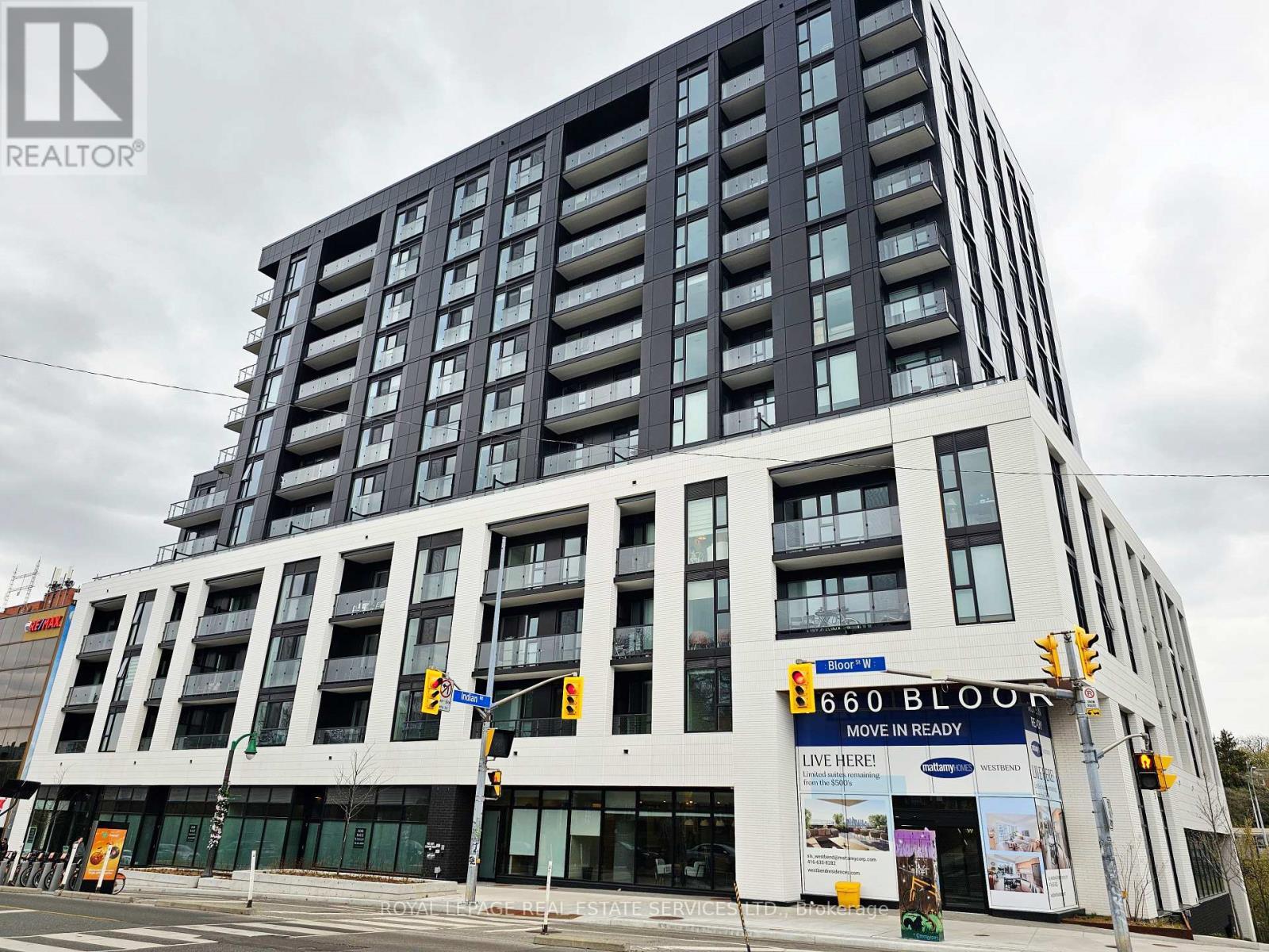 












1214 - 1660 BLOOR STREET W

,
Toronto,




Ontario
M6P1B1

