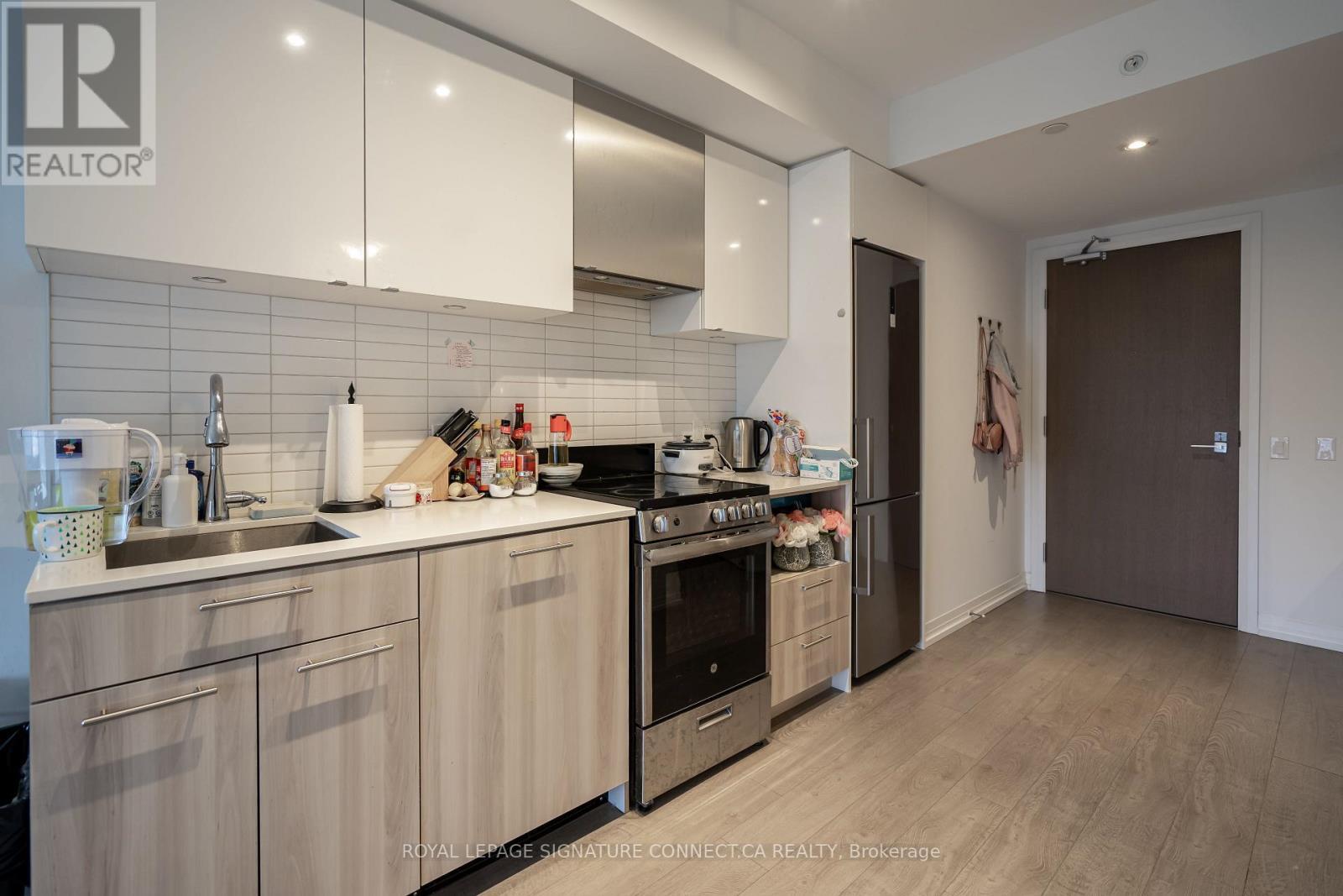 












1603 - 251 JARVIS STREET

,
Toronto,




Ontario
M5B0C3


