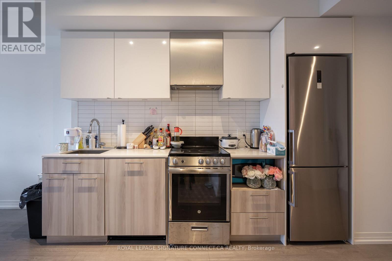 












1603 - 251 JARVIS STREET

,
Toronto,




Ontario
M5B0C3

