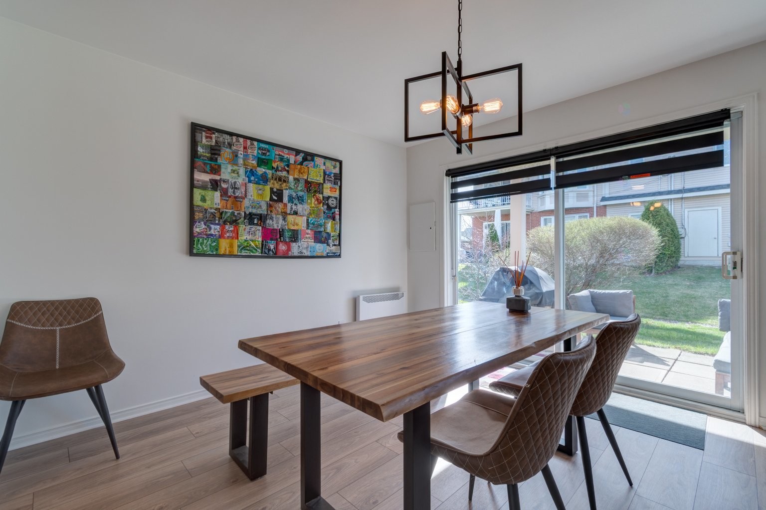 









374


Rue de Dijon

,
Boucherville,




QC
J4B8G1

