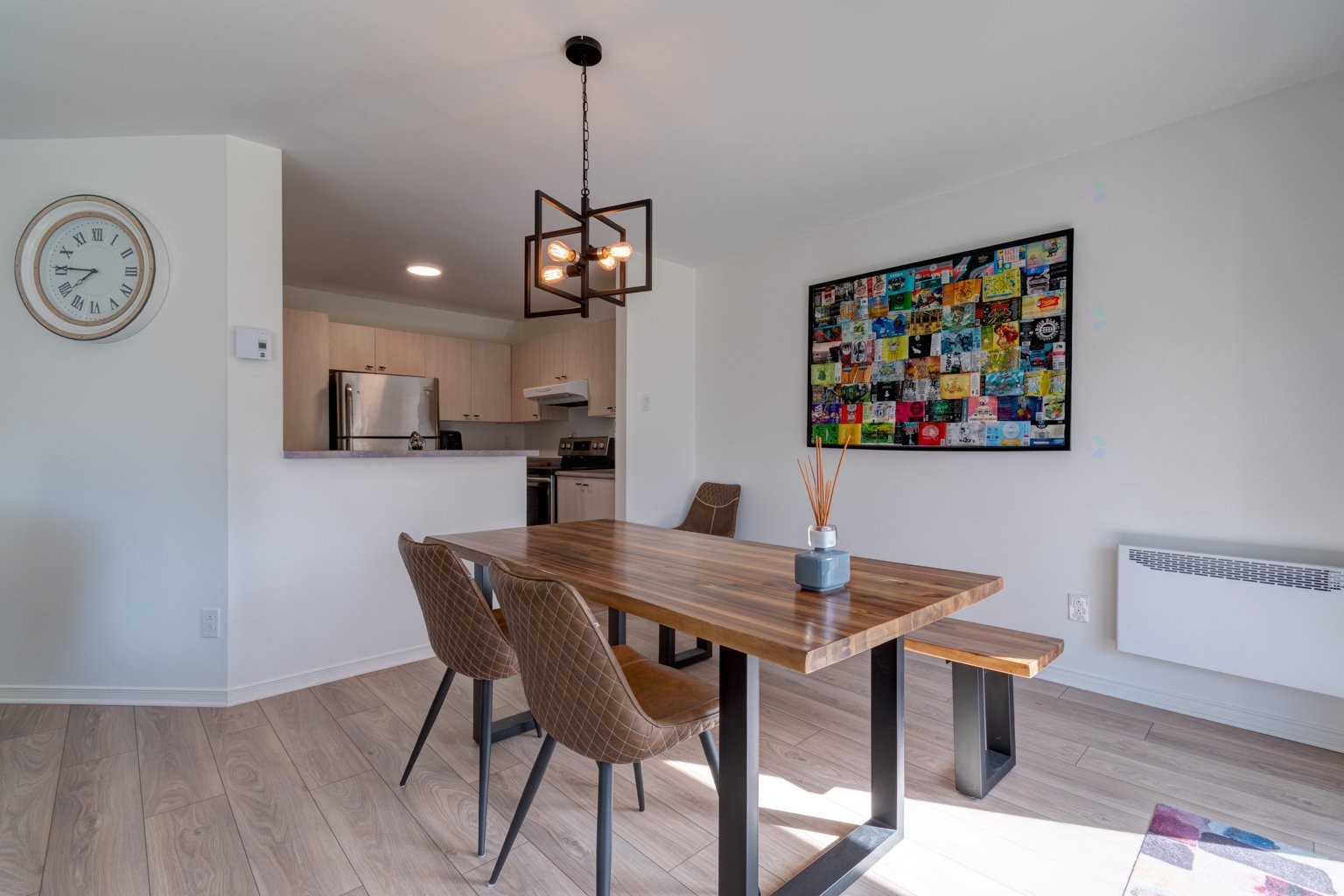









374


Rue de Dijon

,
Boucherville,




QC
J4B8G1

