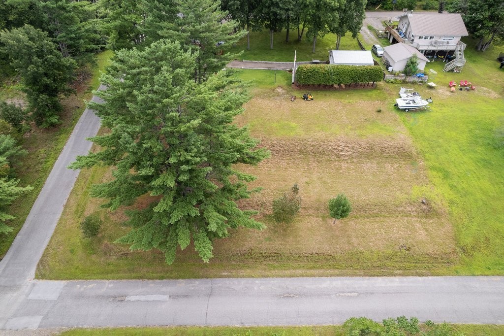 









17


Rue Benthley

,
Portage-du-Fort,







QC
J0X2T0

