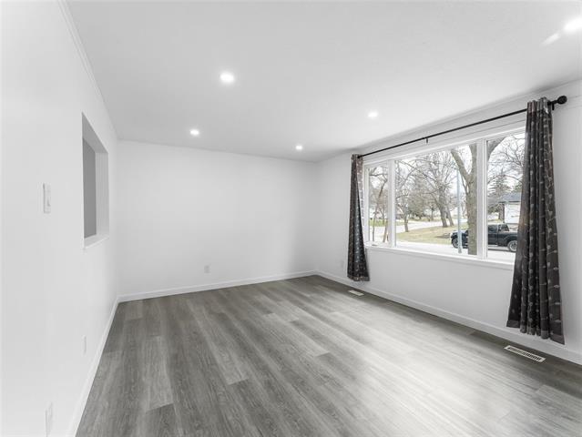 









18


Dorge

DR,
Winnipeg,




MB
R3V 1M4

