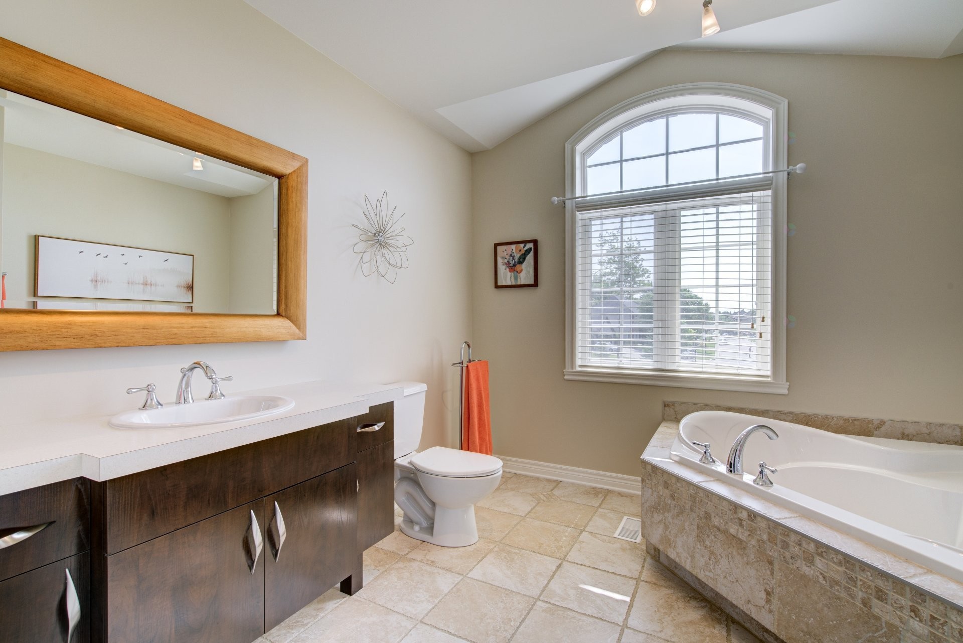 









53


Rue de Chaumont

,
Blainville,




QC
J7B6B4

