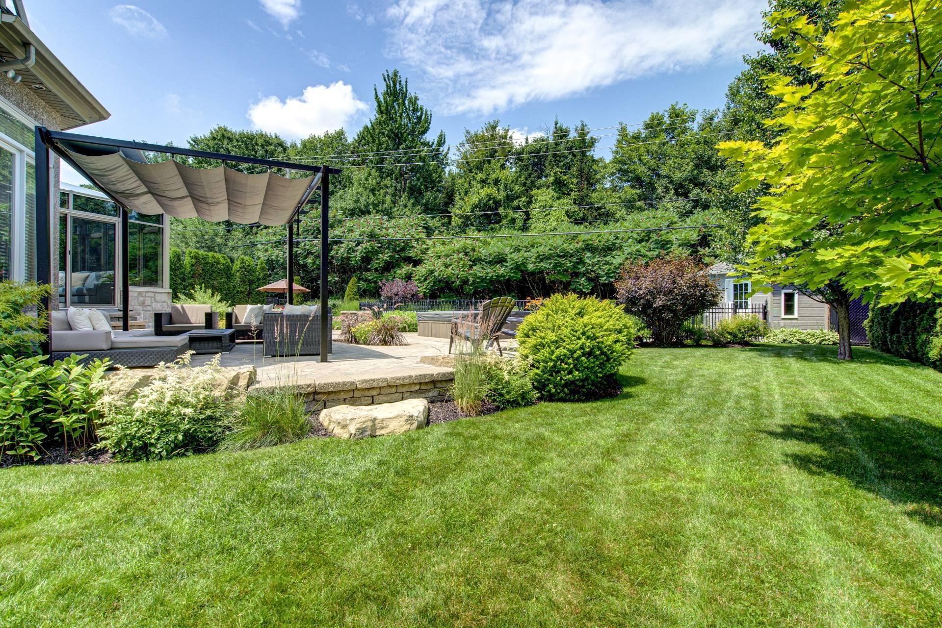 









53


Rue de Chaumont

,
Blainville,




QC
J7B6B4

